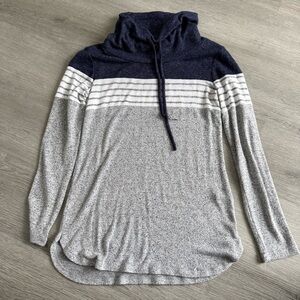 Market & Spruce Heathered Blue Sweater